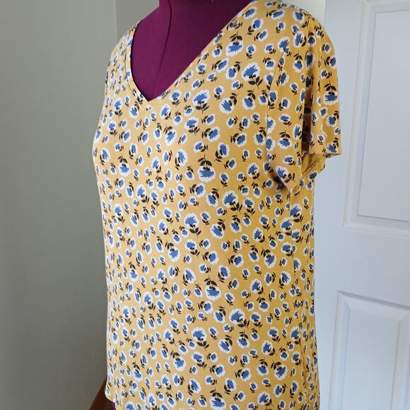 dip Tops - dip Classic Yellow Floral Print V-neck Tee Large blue white basic comfort rayon